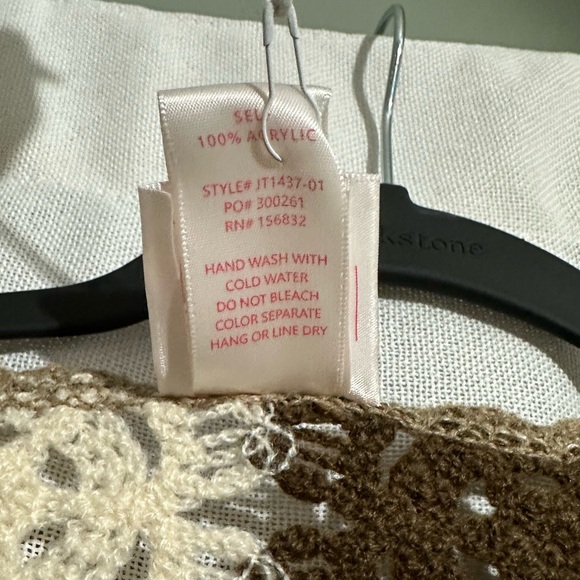 NWT So Me, Boutique Brand Brown Multi Flower Crochet Sweater - Picture 7 of 9